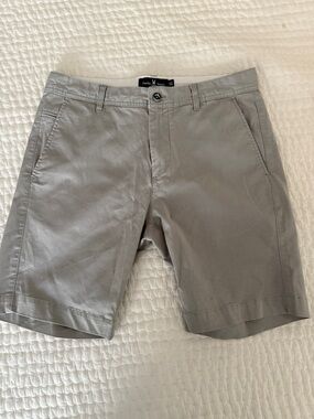 Psycho Bunny Light Gray Flat-Front Chino Shorts